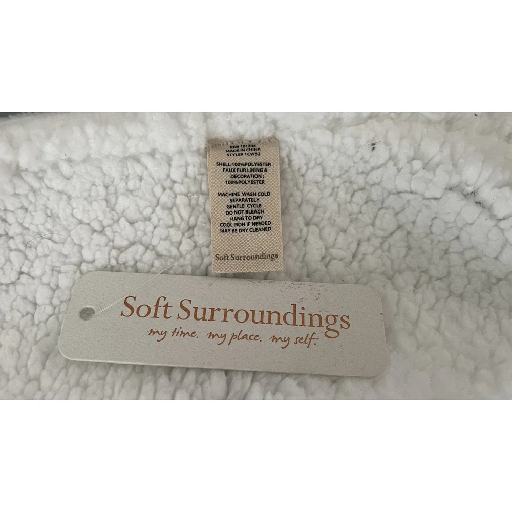 NWT $ 99.95 Soft Surroundings Taupe Plaid Wearable Throw Sherpa Poncho One Size - Picture 10 of 16